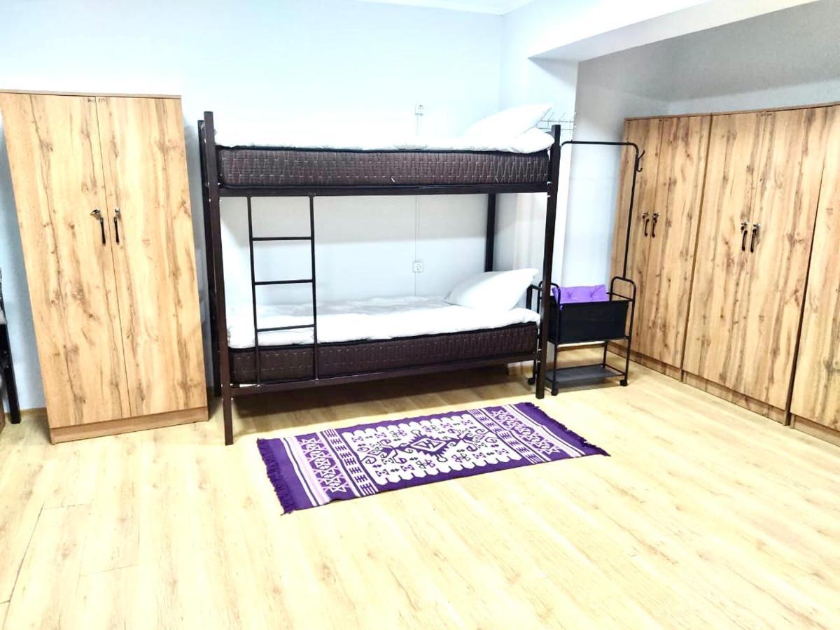 Like Home Hostel Na Timiryazeva 阿拉木图 外观 照片