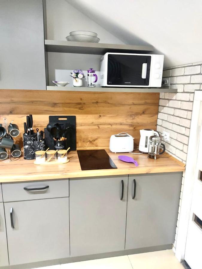 Like Home Hostel Na Timiryazeva 阿拉木图 外观 照片